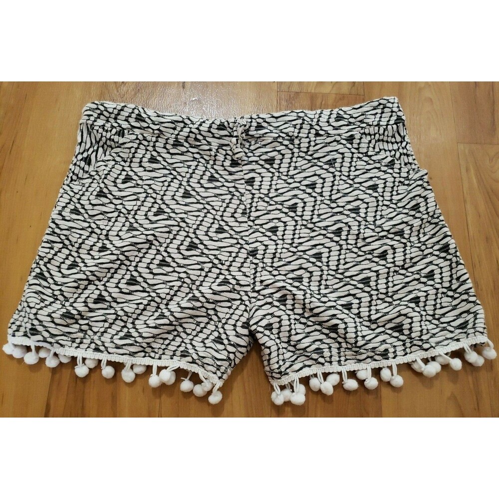 Womens Jrs White & Gray Geo Pattern Textured Fabric Shorts with Tassels Size XS